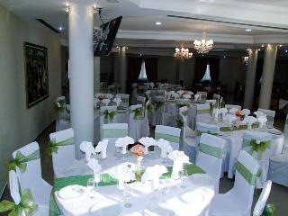 Hotel House & Restaurant