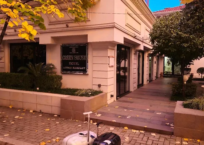 Green House Hotel & Restaurant