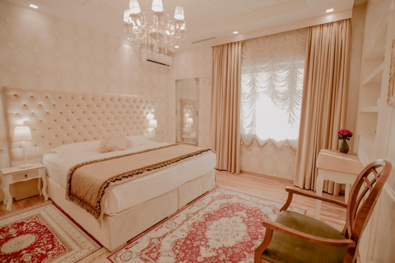 House & Restaurant 4* Tirana