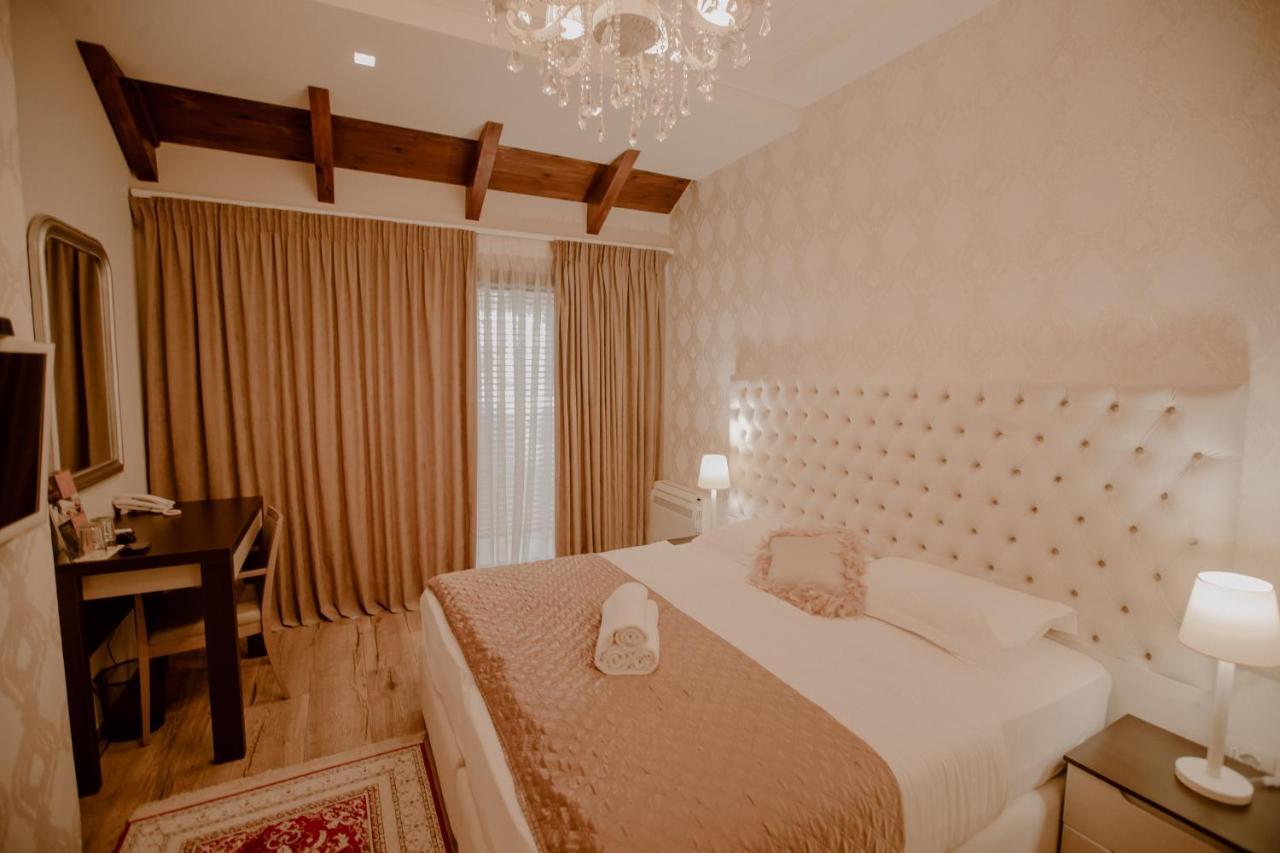 House & Restaurant 4*